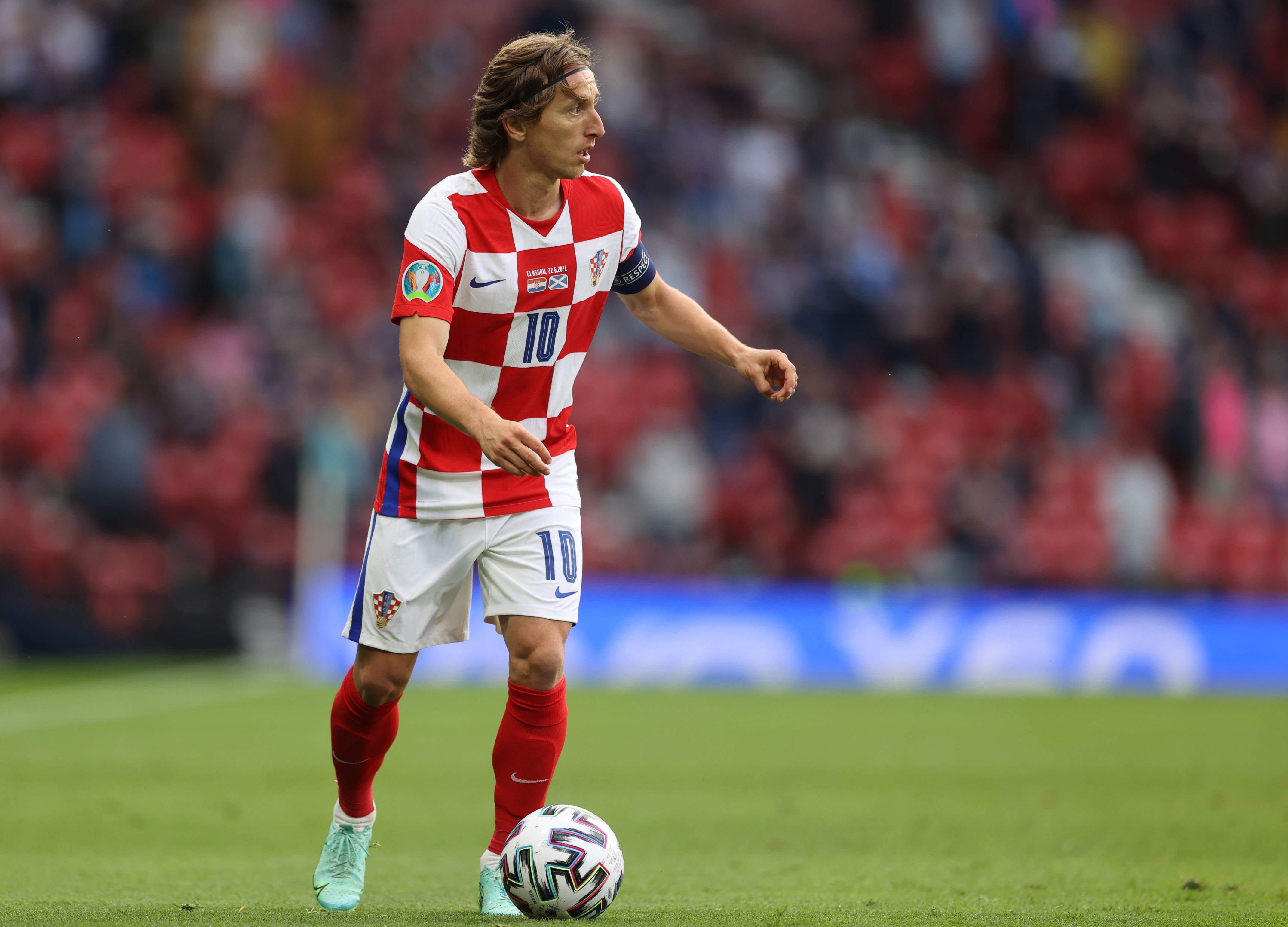 字母哥：那一刻，我恍惚看见了我太奶